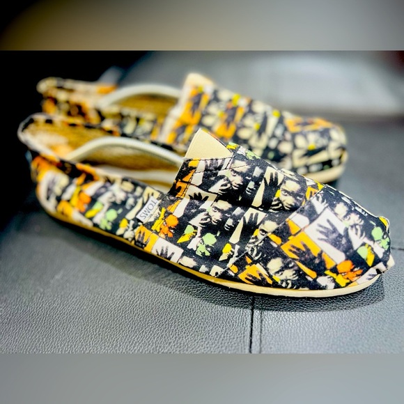 Toms Other - TOMS limited edition “faces” size 14
